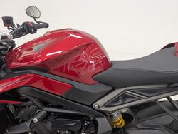 2025 Triumph 2025 Triumph 765CC STREET TRIPLE RS Carnival Red