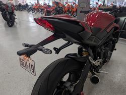 2025 Triumph 2025 Triumph 765CC STREET TRIPLE RS Carnival Red