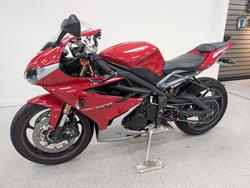 2016 Triumph DAYTONA 675 Red