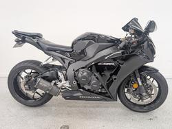 Honda CBR1000RR (fireblade)