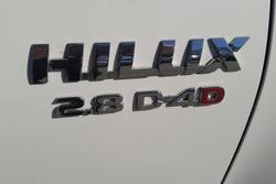 2022 Toyota Hilux SR