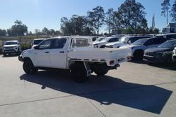 2022 Toyota Hilux SR