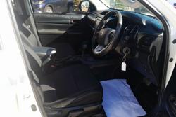 2022 Toyota Hilux SR