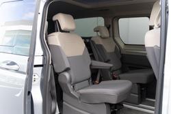 2025 Volkswagen Multivan TDI360 Life