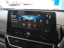 2025 Mahindra XUV3XO AX7L