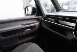 2024 Volkswagen ID. Buzz Pro BEV560