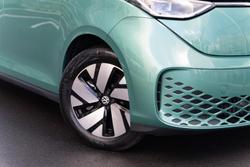 2024 Volkswagen ID. Buzz Pro BEV560