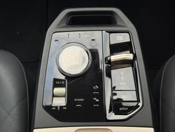 2024 BMW iX xDrive40 Sport