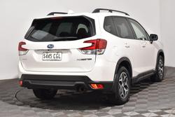 2020 Subaru Forester 2.5i