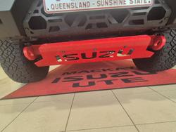 2026 Isuzu D-MAX BLADE