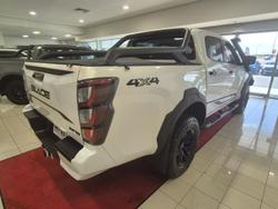 2026 Isuzu D-MAX BLADE