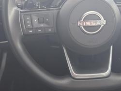 2025 Nissan X-TRAIL ST
