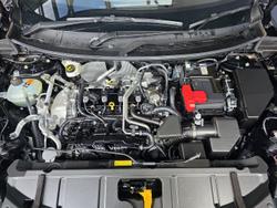 2025 Nissan X-TRAIL ST