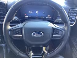 2025 Ford Everest Platinum