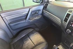 2020 Mitsubishi Pajero GLS Leather Option