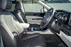 2023 Kia Carnival Special Edition