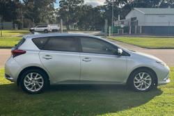 2016 Toyota Corolla Ascent Sport