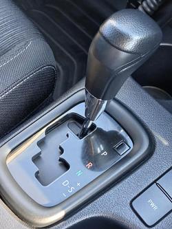 2022 Toyota Hilux SR