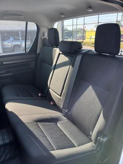 2022 Toyota Hilux SR