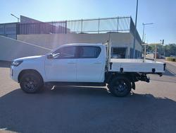 2022 Toyota Hilux SR