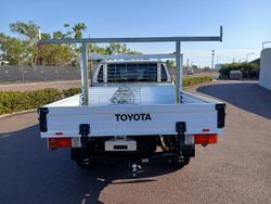 2022 Toyota Hilux SR