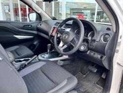 2021 Nissan Navara SL