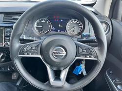 2021 Nissan Navara SL