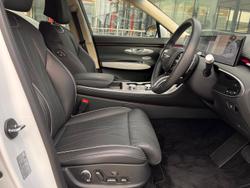 2025 Genesis GV70 3.5T SIGNATURE