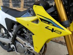 2026 SUZUKI DR-Z4S DUAL PURPOSE YELLOW