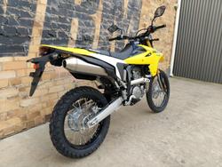 2026 SUZUKI DR-Z4S DUAL PURPOSE YELLOW
