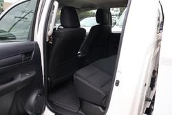 2019 Toyota Hilux SR