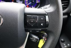 2019 Toyota Hilux SR