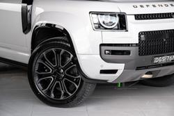 2026 Land Rover Defender 110 P635 OCTA