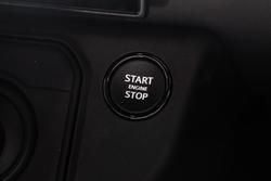 2026 Land Rover Defender 110 P635 OCTA