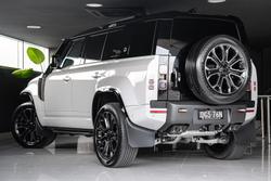 2026 Land Rover Defender 110 P635 OCTA