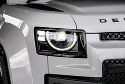 2026 Land Rover Defender 110 P635 OCTA