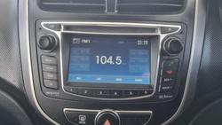 2015 Hyundai Accent Active
