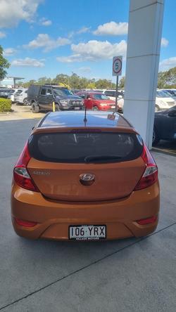 2015 Hyundai Accent Active