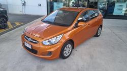 2015 Hyundai Accent Active