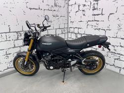 2025 Kawasaki Z900RS SE Z Black