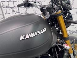 2025 Kawasaki Z900RS SE Z Black