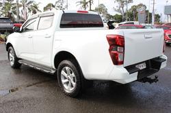 2022 Isuzu D-MAX LS-M