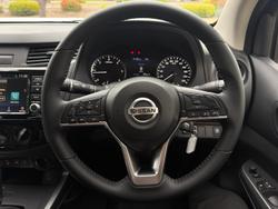 2025 Nissan Navara ST