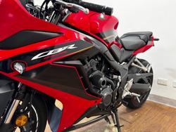 2023 Honda CBR650R RED