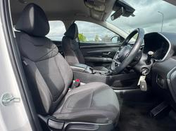 2023 Hyundai Tucson (No Badge)