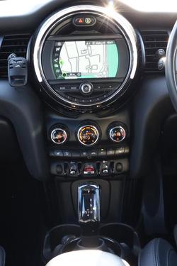 2019 MINI Hatch Cooper