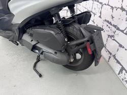 2021 Piaggio Beverly 400 S Beverly Silver