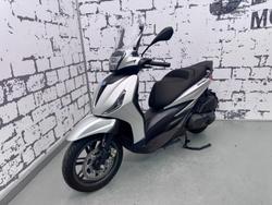 2021 Piaggio Beverly 400 S Beverly Silver