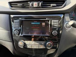 2022 Nissan X-TRAIL ST