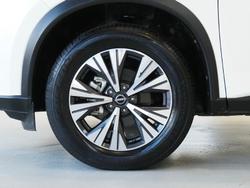 2024 Nissan X-TRAIL ST-L